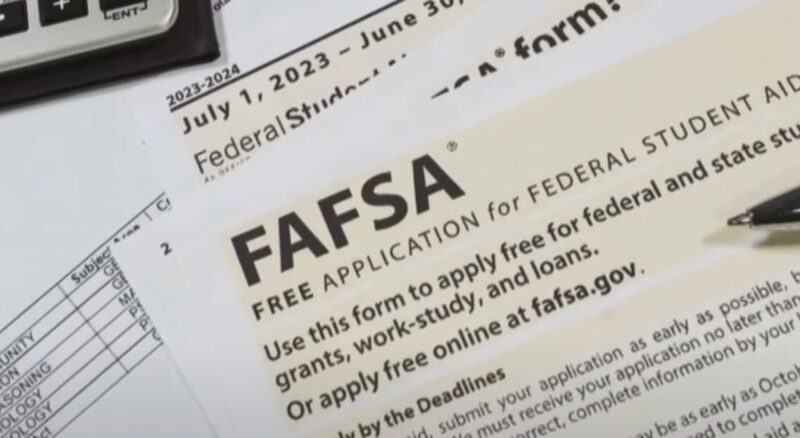Problems with FAFSA Postpone  Grant and Loan Offers